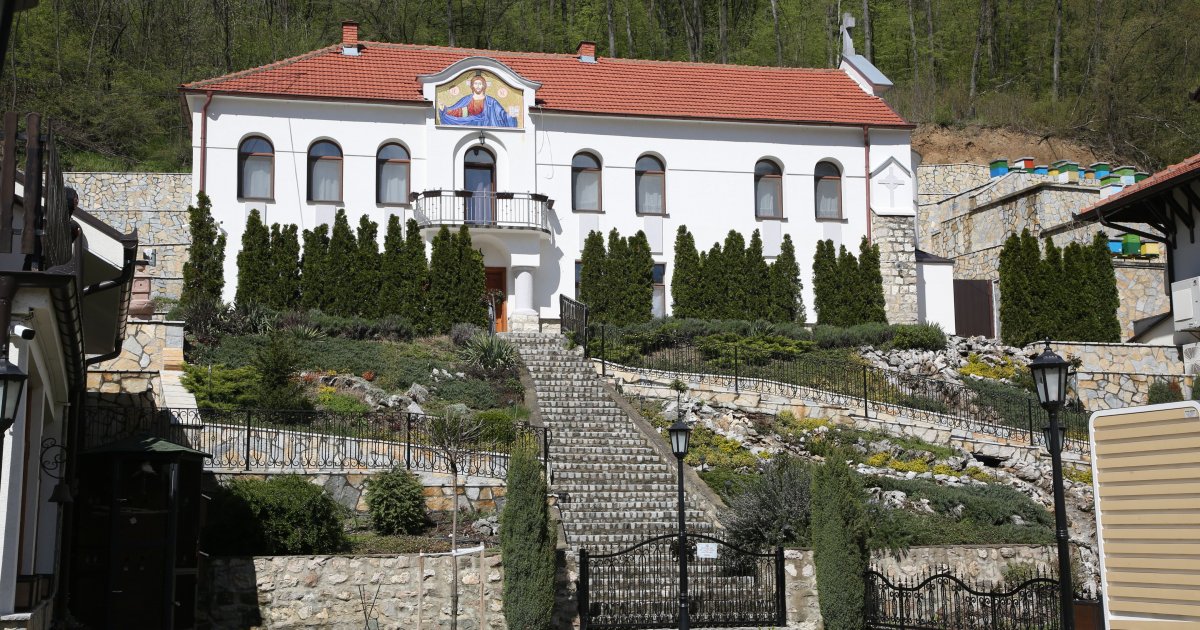 Obeležavanje praznika Svetog Nektarija Eginskog - Telegraf.rs