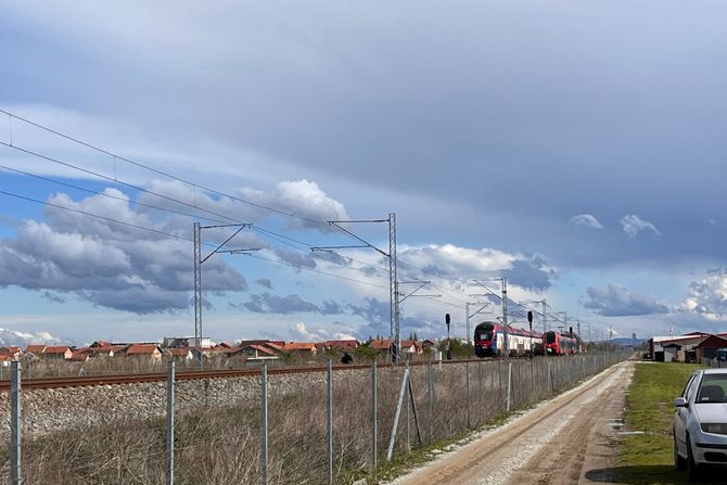 Nesreća pruga Zemun polje