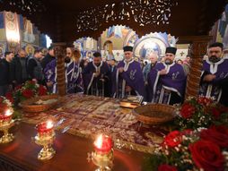 iznošenje plaštanice, mala crkva svetog save, veliki petak