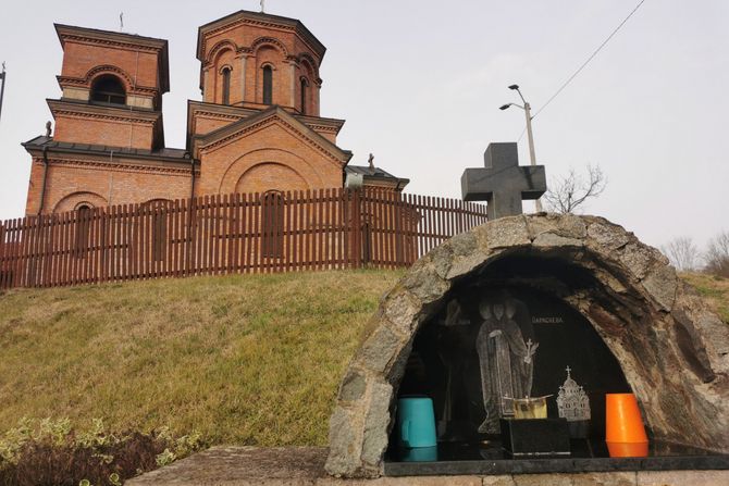 Selo Tavnik, manastir Voljavča Selo Tavnik, manastir Voljavča