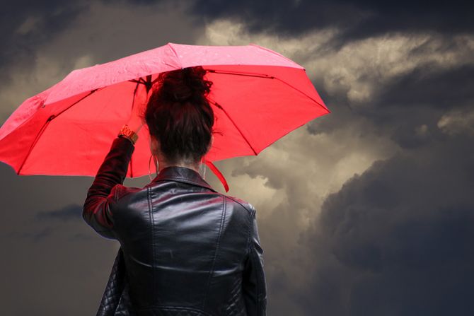 Vreme vremenska prognoza oblaci nevreme kiša kišobran Vreme vremenska prognoza oblaci nevreme kiša kišobran