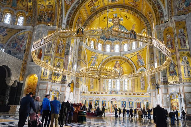 BEOGRAD USKRS LITURGIJA 