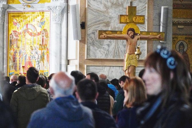 BEOGRAD USKRS LITURGIJA BEOGRAD USKRS LITURGIJA