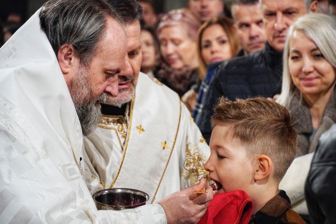 BEOGRAD USKRS LITURGIJA 