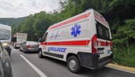 Težak udes u tunelu kod Zlatibora: U sudaru motora i automobila povređena jedna osoba