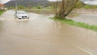 Jako nevreme na području Požege, reka izlila iz korita: Kroz selo blatnjava bujica