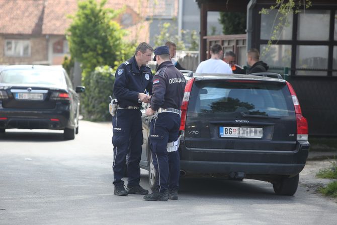 Nesreća u Zemunu, auto udario dečaka