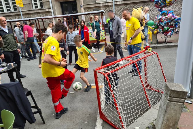 Ambasada Brazila radionica fudbala i kapuere