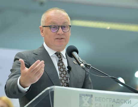 Vesić na Sajmu građevinarstva Vesić na Sajmu građevinarstva