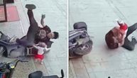 Ako mu žena vidi ovaj snimak, teško njemu: Neverovatnim refleksom spasio bebu pada na glavu