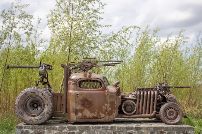 Kijevo, Ukrajina - Victoria film, Auto iz filma Pobesneli Maks Kijevo, Ukrajina - Victoria film, Auto iz filma Pobesneli Maks