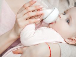 bebe, dojenje, unicef, dojenje bebe, formula, furmula za bebe, dohrana