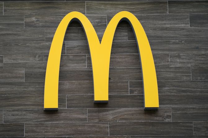 Earns McDonalds