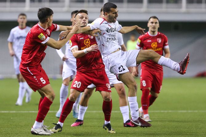 FK Voždovac, FK Radnički Kragujevac