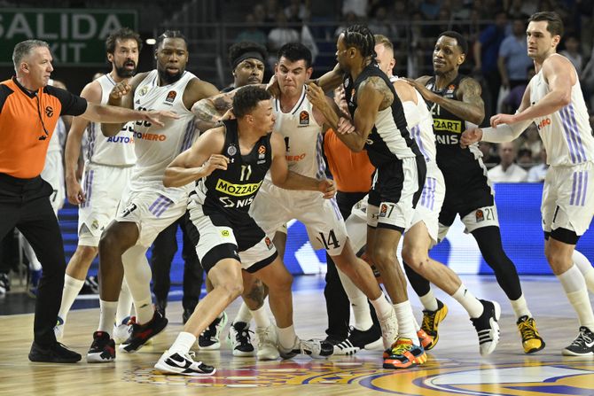 Tuča Košarka Real Madrid Partizan