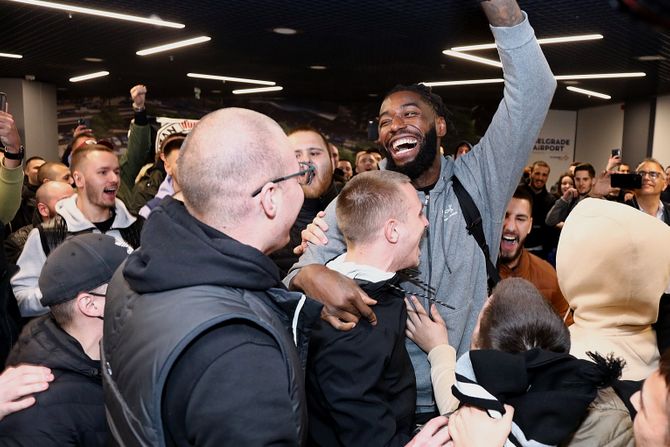 Dante Eksum, doček KK Partizana Grobari aerodrom iz Madrida