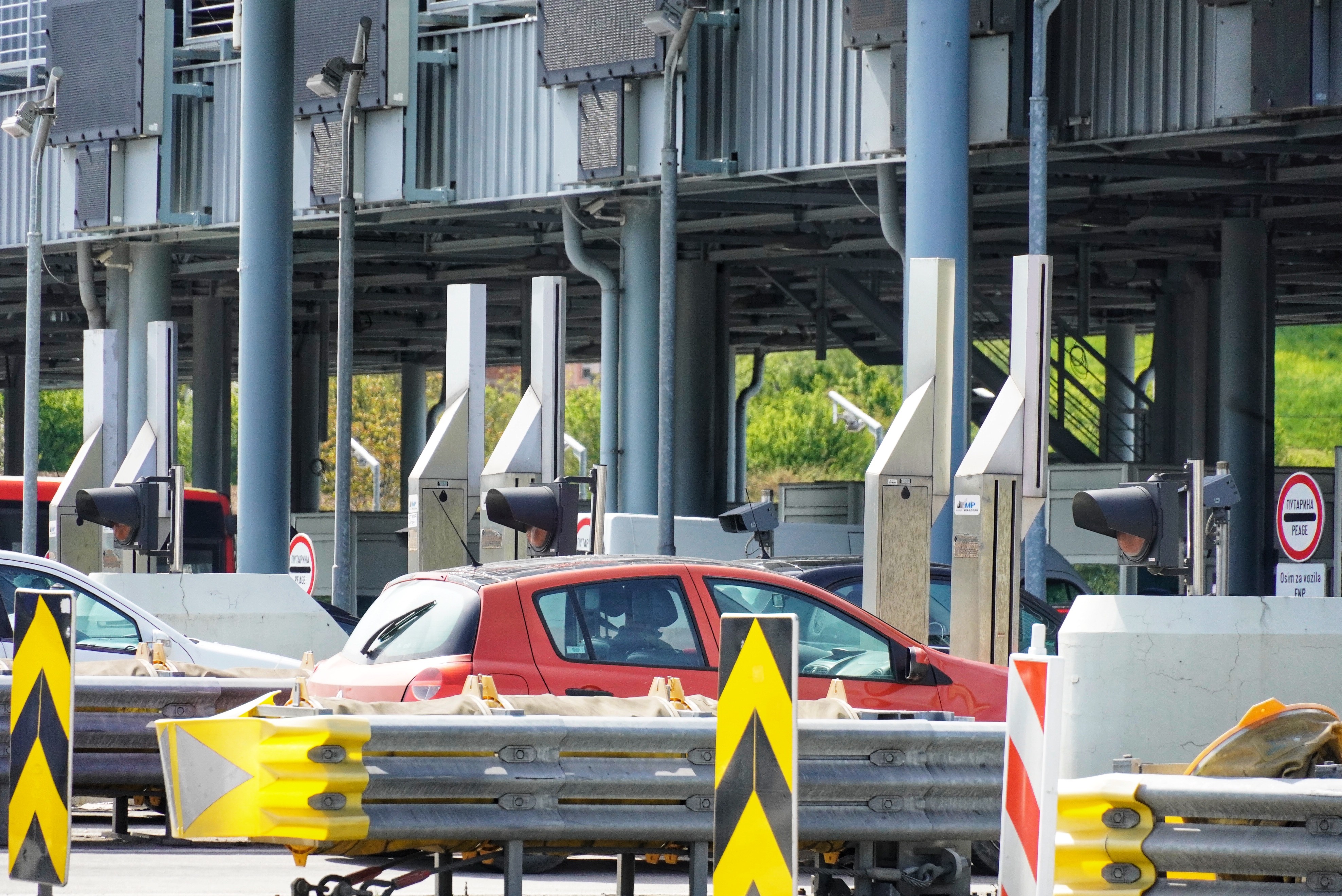 Spremite se za PAKAO na auto-putevima za USKRS: "Putevi Srbije" dali dragocen SAVET kako da izbegnete GUŽVU