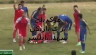 Tragedija: Fudbaler se srušio tokom meča i preminuo, igrači panično zvali doktore, ali nije bilo spasa