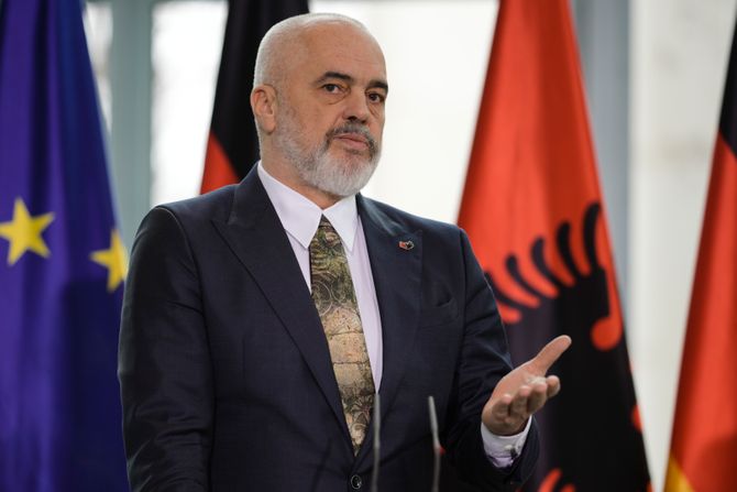 Edi Rama Albanija premijer Edi Rama Albanija premijer