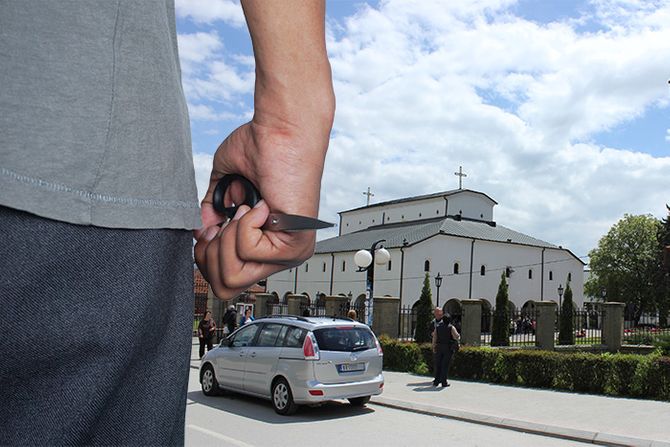 Saborna crkva u Vranju, napad nožem