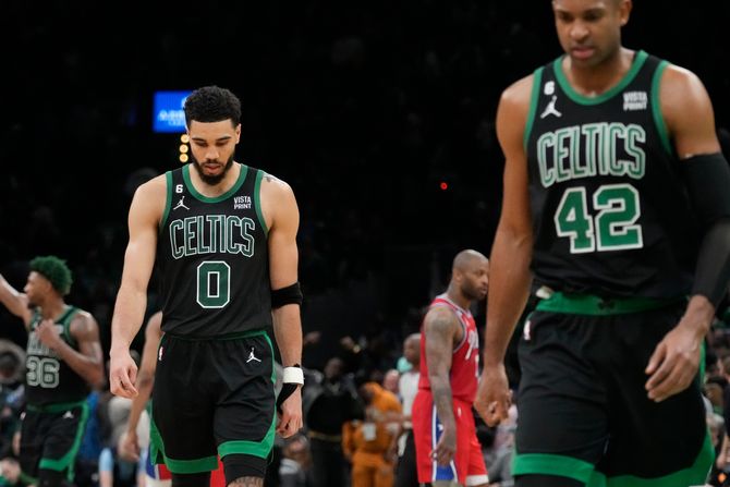 Boston Seltiks - Filadelfija Seventisiksers Boston Seltiks - Filadelfija Seventisiksers