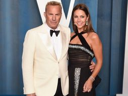 Kevin Kostner sa suprugom Kristin Baumgartner