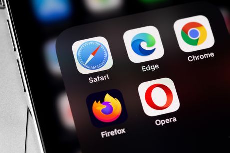 Veb pregledači Safari Opera Chrome Mozilla browser