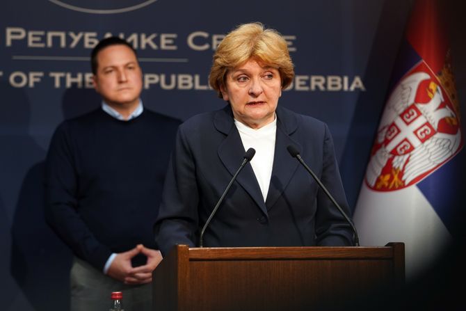 Vlada Srbije vanredna konferencija za novinare, pucnjava OŠ Vladislav Ribnikar Vlada Srbije vanredna konferencija za novinare, pucnjava OŠ Vladislav Ribnikar
