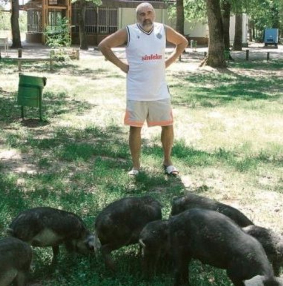 Velika ispovest Mikija Đuričića, evo gde sada živi: "Radim 3 dana nedeljno, a žena 4. U Kupinovo se ne vraćam"