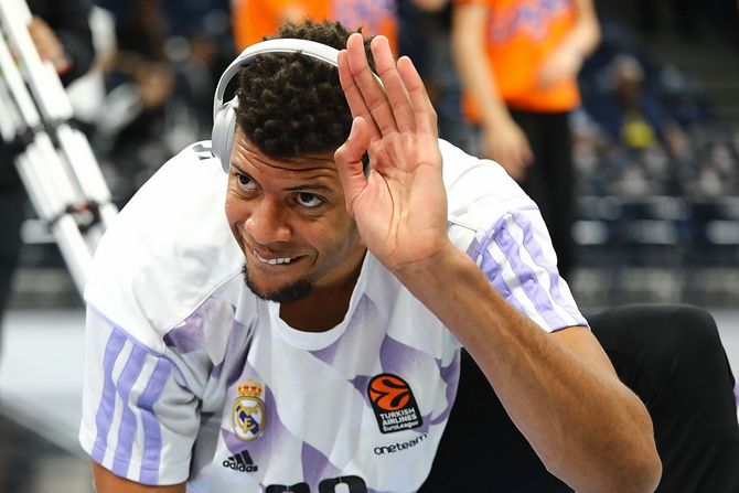 Košarka Partizan Real Madrid Tavares Košarka Partizan Real Madrid Tavares