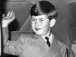 Princ Čarls detinjstvo