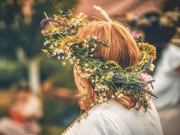 Cveće, venac, cventi venac, proleće, horoskop, đurđevdan