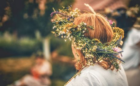 Cveće, venac, cventi venac, proleće, horoskop, đurđevdan Cveće, venac, cventi venac, proleće, horoskop, đurđevdan