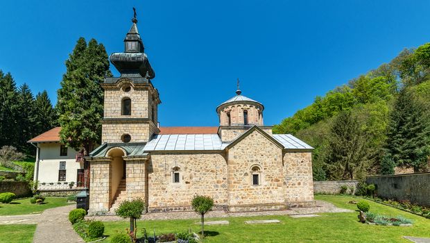 Manastir Tronoša