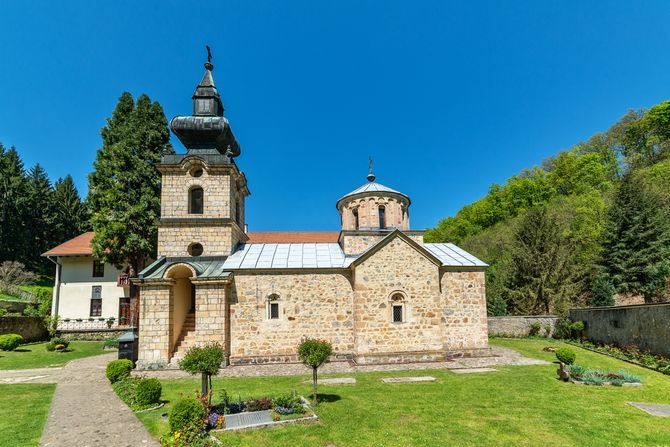 Manastir Tronoša Manastir Tronoša