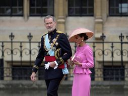 Dame na krunisanju kralja Čarlsa