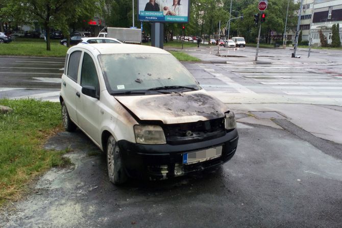 Požar na automobilu