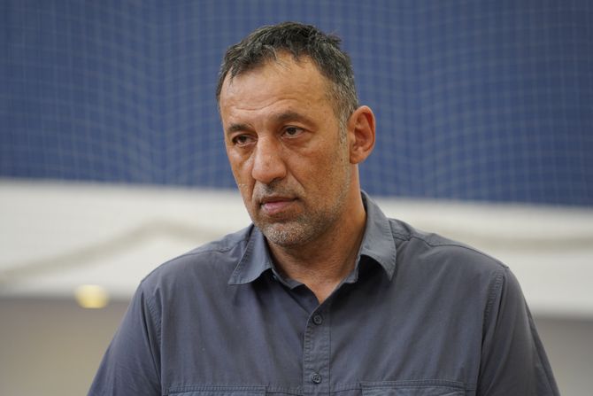 Kosarka u kolicima, Vlade Divac, Kristofer Hill