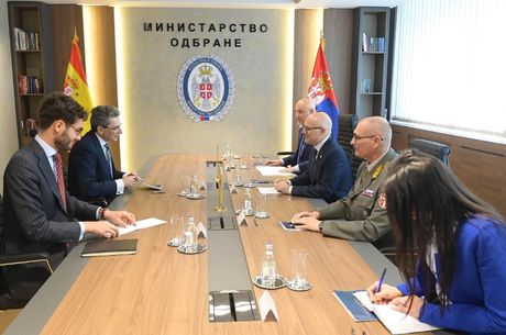 Ministarstvo odbrane, Vučević sa ambasadorom Španije