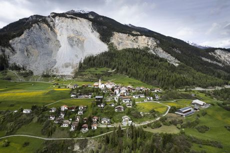 Švajcarska klizište opasnost evakuacija