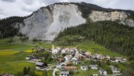 Švajcarci evakuišu selo: Uzbuna zbog mogućeg odrona kamenja sa planine