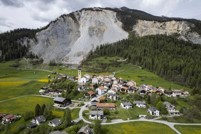 Švajcarska klizište opasnost evakuacija