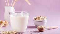 Nova studija otkriva: Kravlje mleko je bolje od biljnih alternativa, poput ovsenog mleka