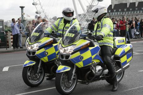 Policija policajci motor motori