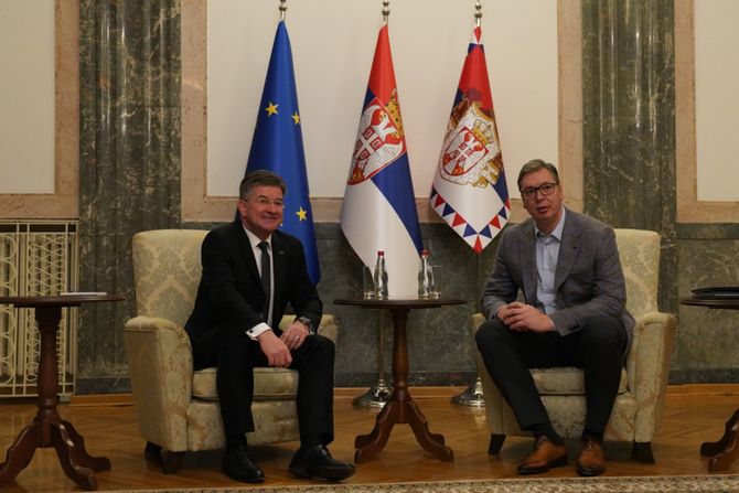 Aleksandar Vučić, Miroslav Lajčak