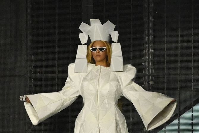 Beyonce, Bijonse Beyonce, Bijonse