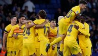 Apsolutno ludilo: Barselona slavila titulu na terenu Espanjola, pa pobegla u svlačionicu zbog upada navijača