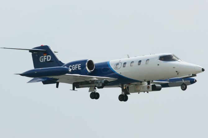 Mali civilni avion lirdžet, learjet GFD