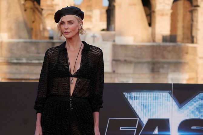 Charlize Theron Šarliz Teron Charlize Theron Šarliz Teron