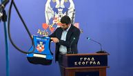 Šapić predstavio još jedan novitet: Evo ko će sve nositi prsluk grada Beograda